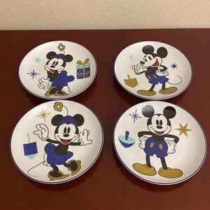 Disney Mickey & Minnie Mouse Set Of 4 Assorted Appetizer Plates Brand